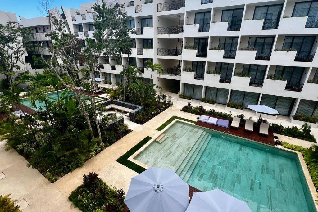 Comfy Plounge Pool Tulum