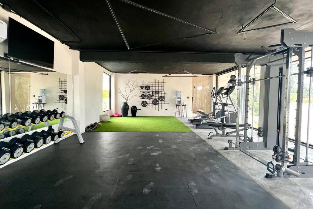 Comfy Plounge Pool Apartment *