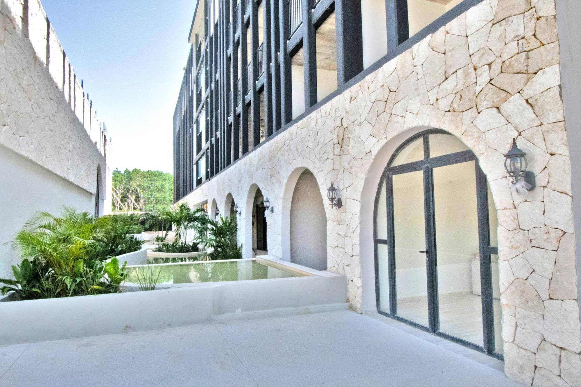 Hacienda Tuk By The Spot *