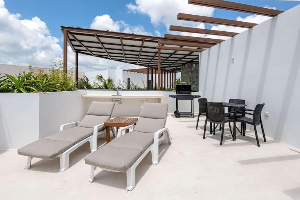 Anana Yaaxlum 401 N Tulum