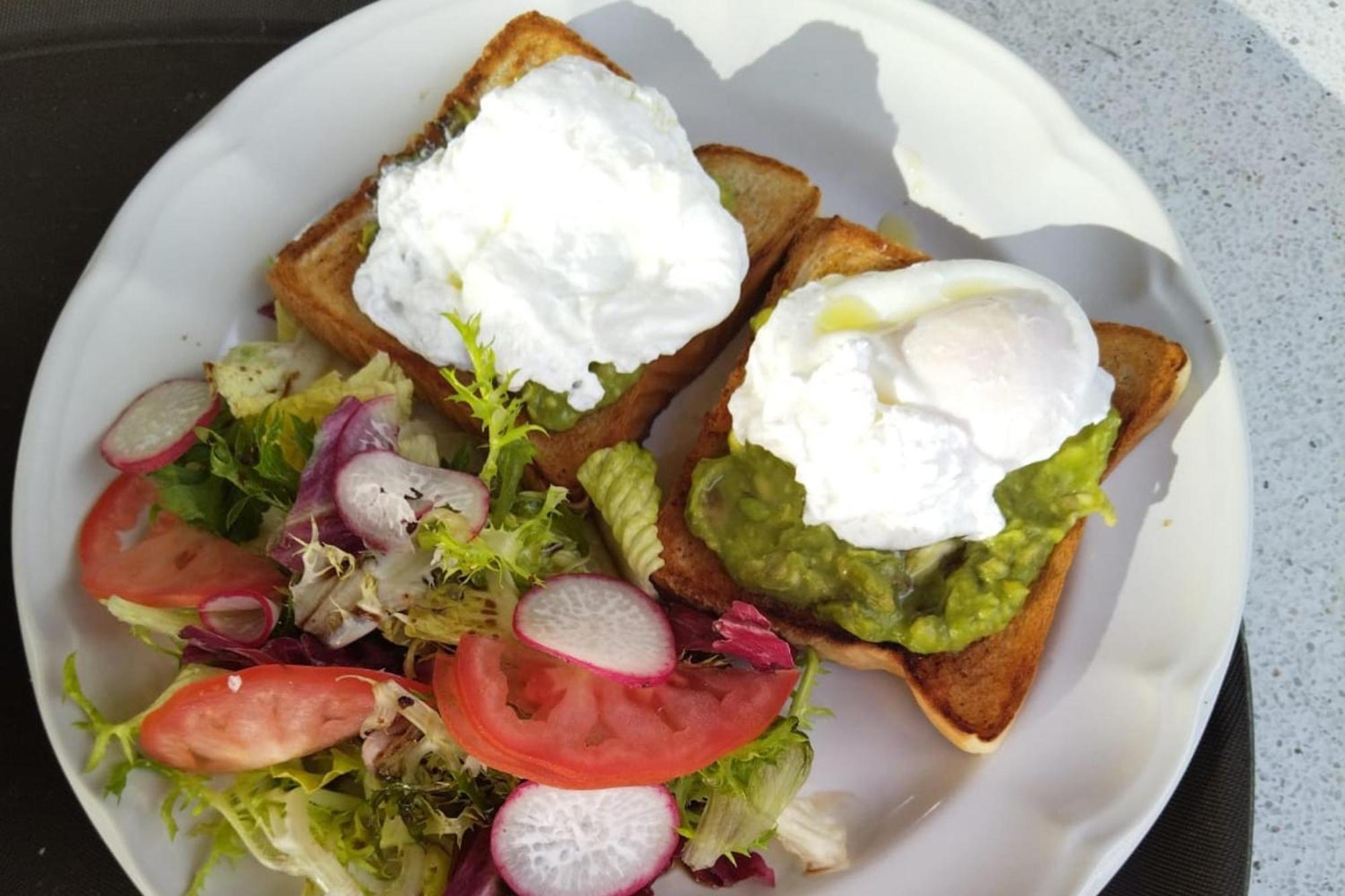 The Waves Spacious Holiday home