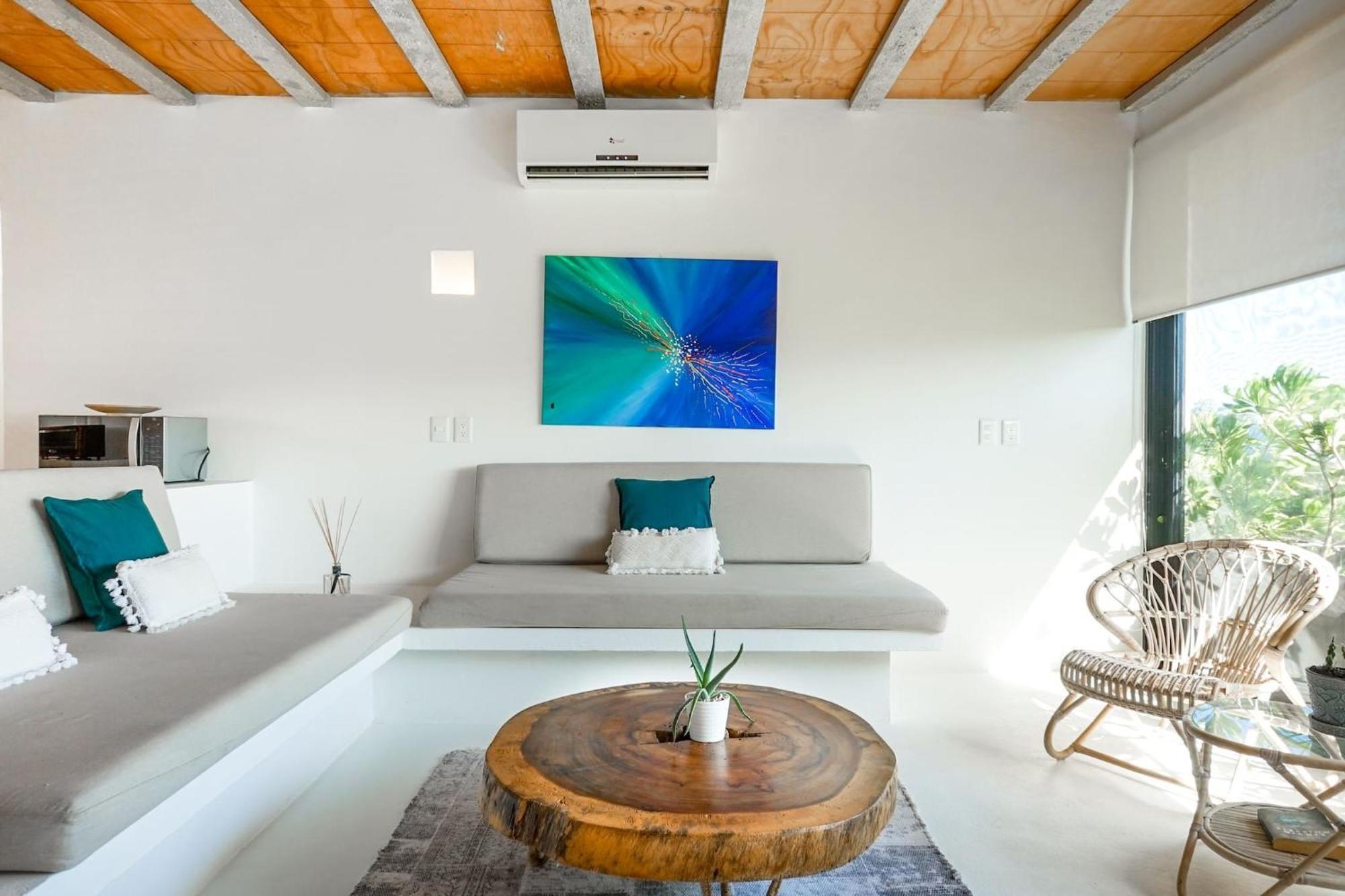 Saasil Penthouse Rooftop Pool Holiday home *