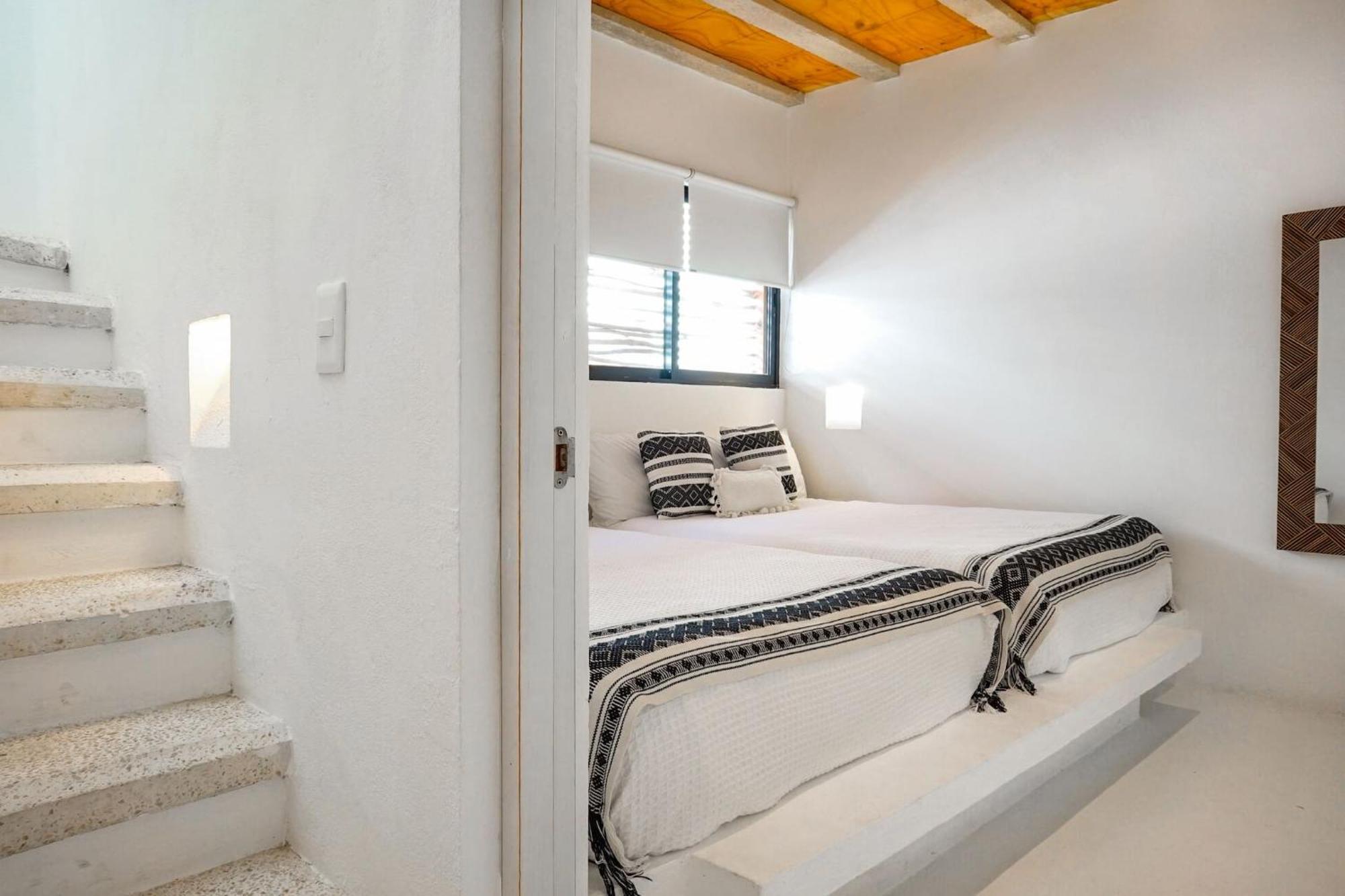 Saasil Penthouse Rooftop Pool Holiday home *