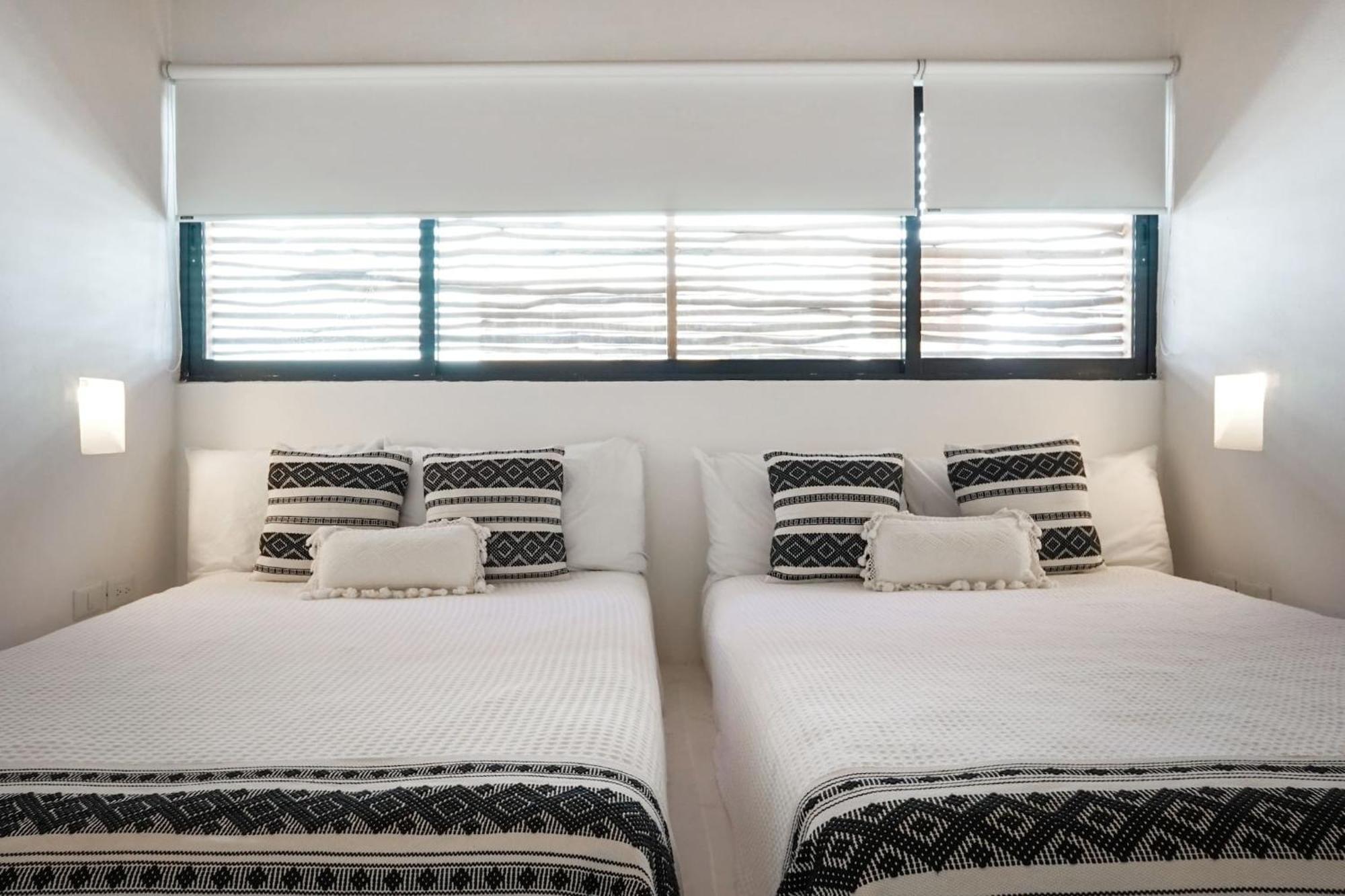 Saasil Penthouse Rooftop Pool