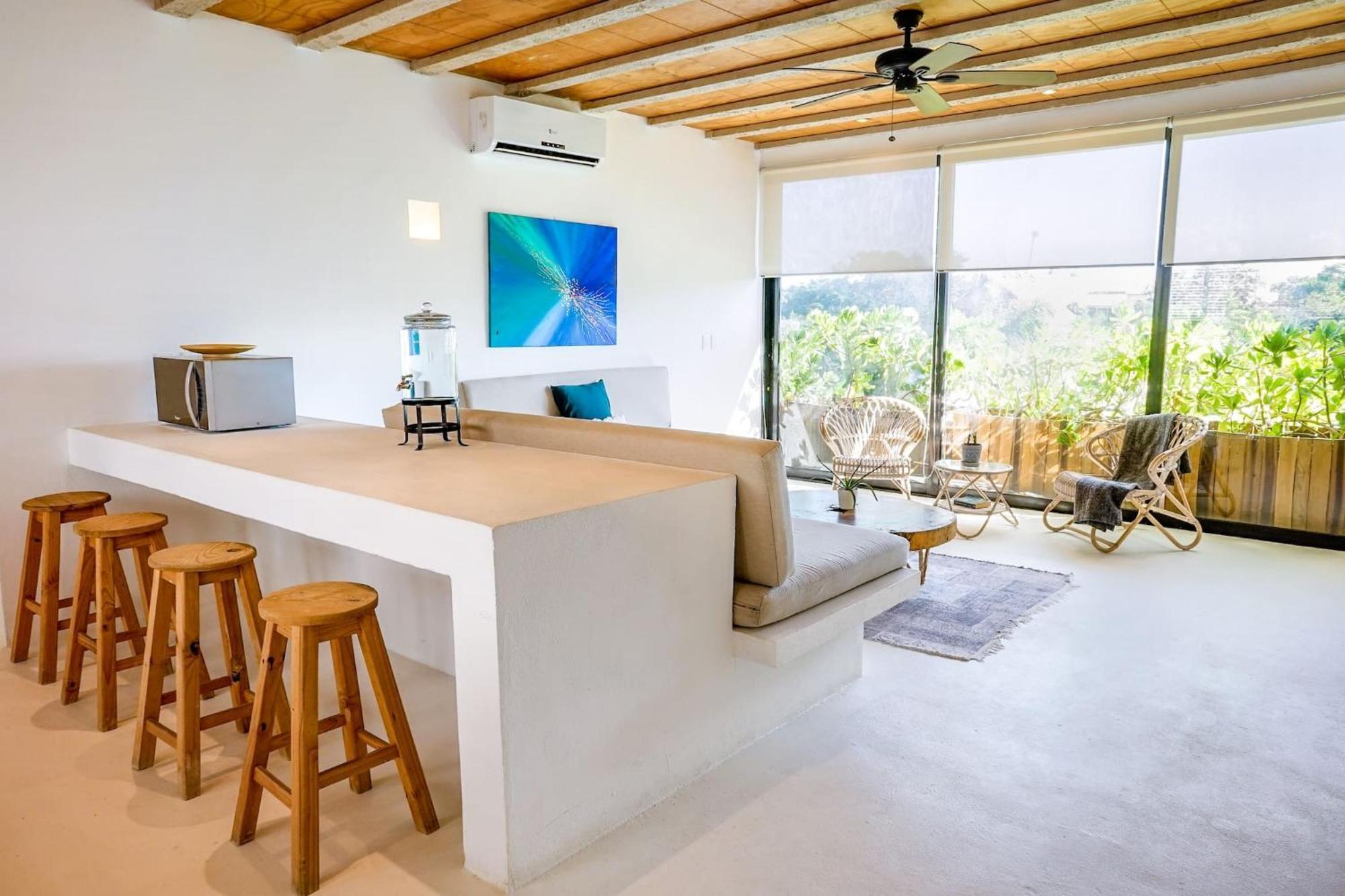 Saasil Penthouse Rooftop Pool