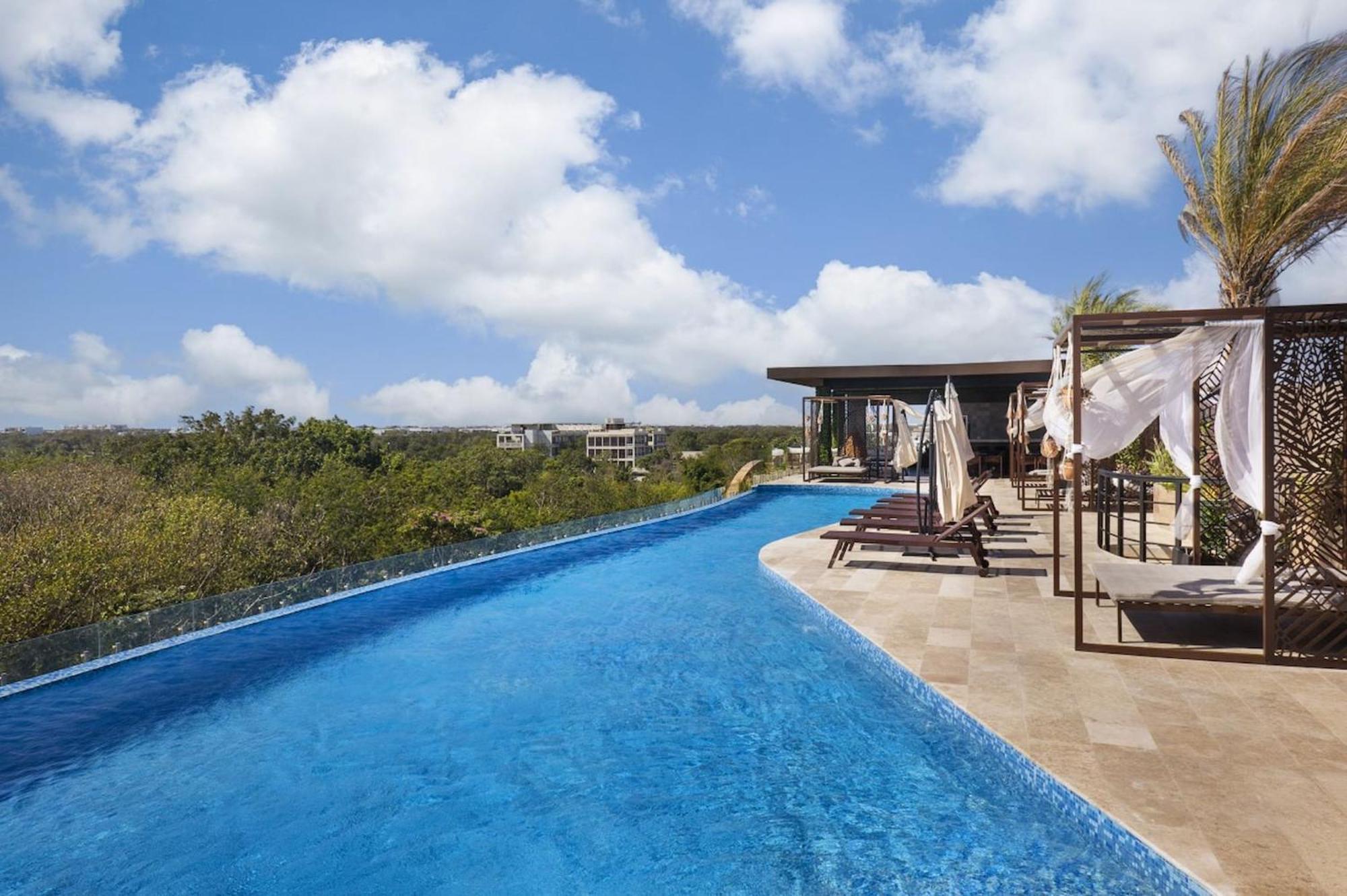 Penthouse Private Pool Bliss Holiday home