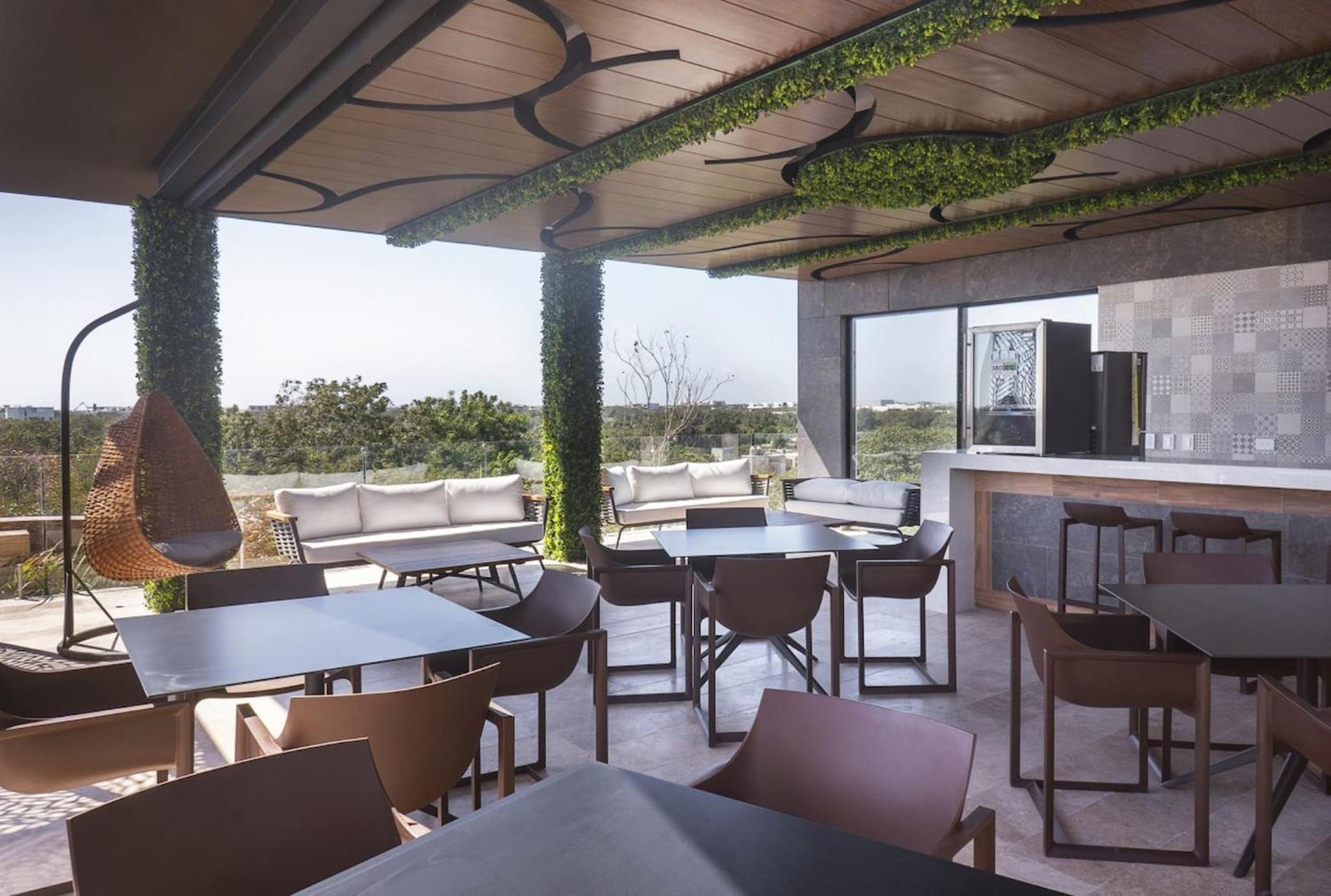 Penthouse Private Pool Bliss Holiday home