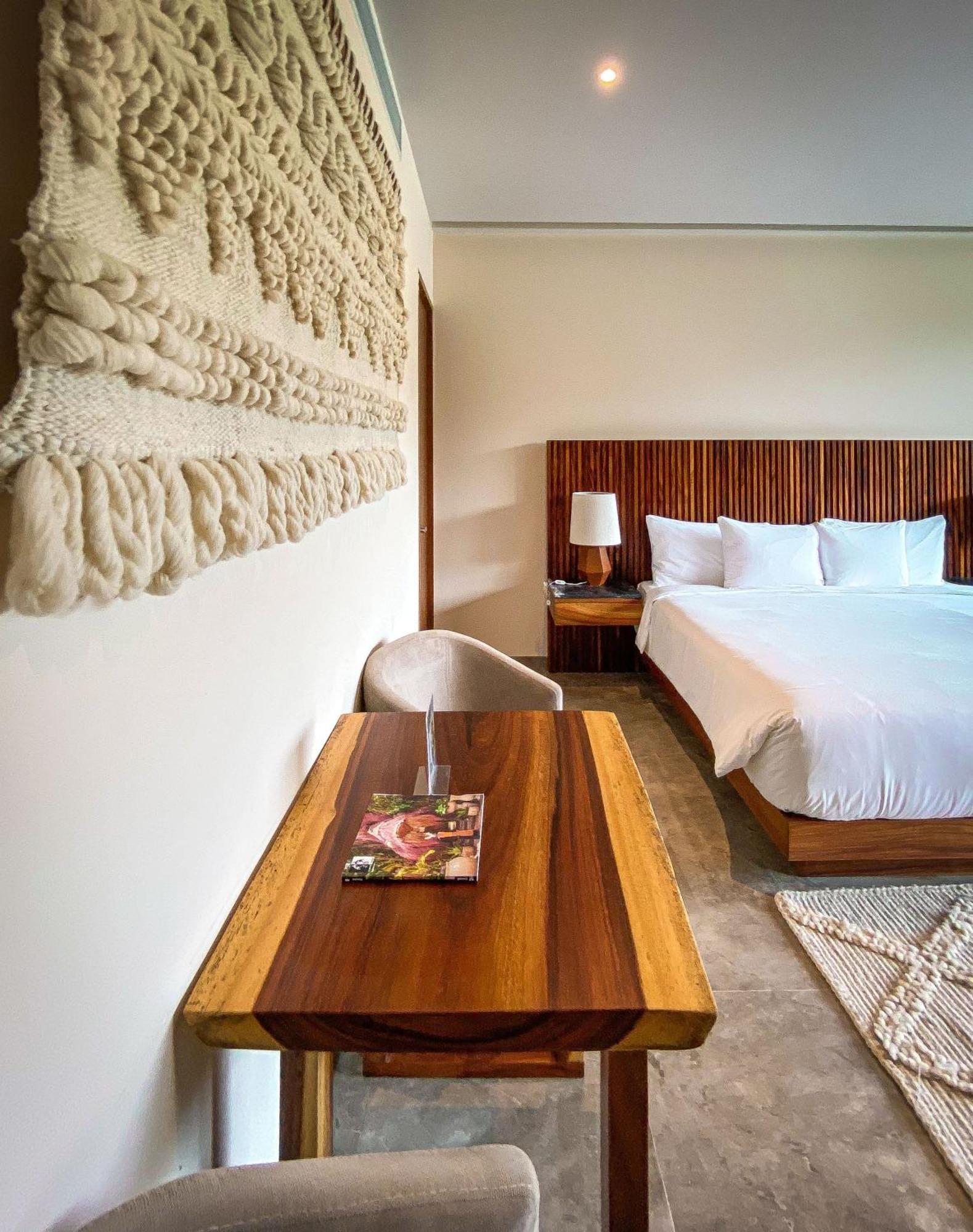 Mistiq Aparthotel