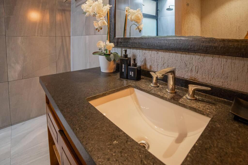 Apartment Exclusive Ph Art House Free Access 2 The *