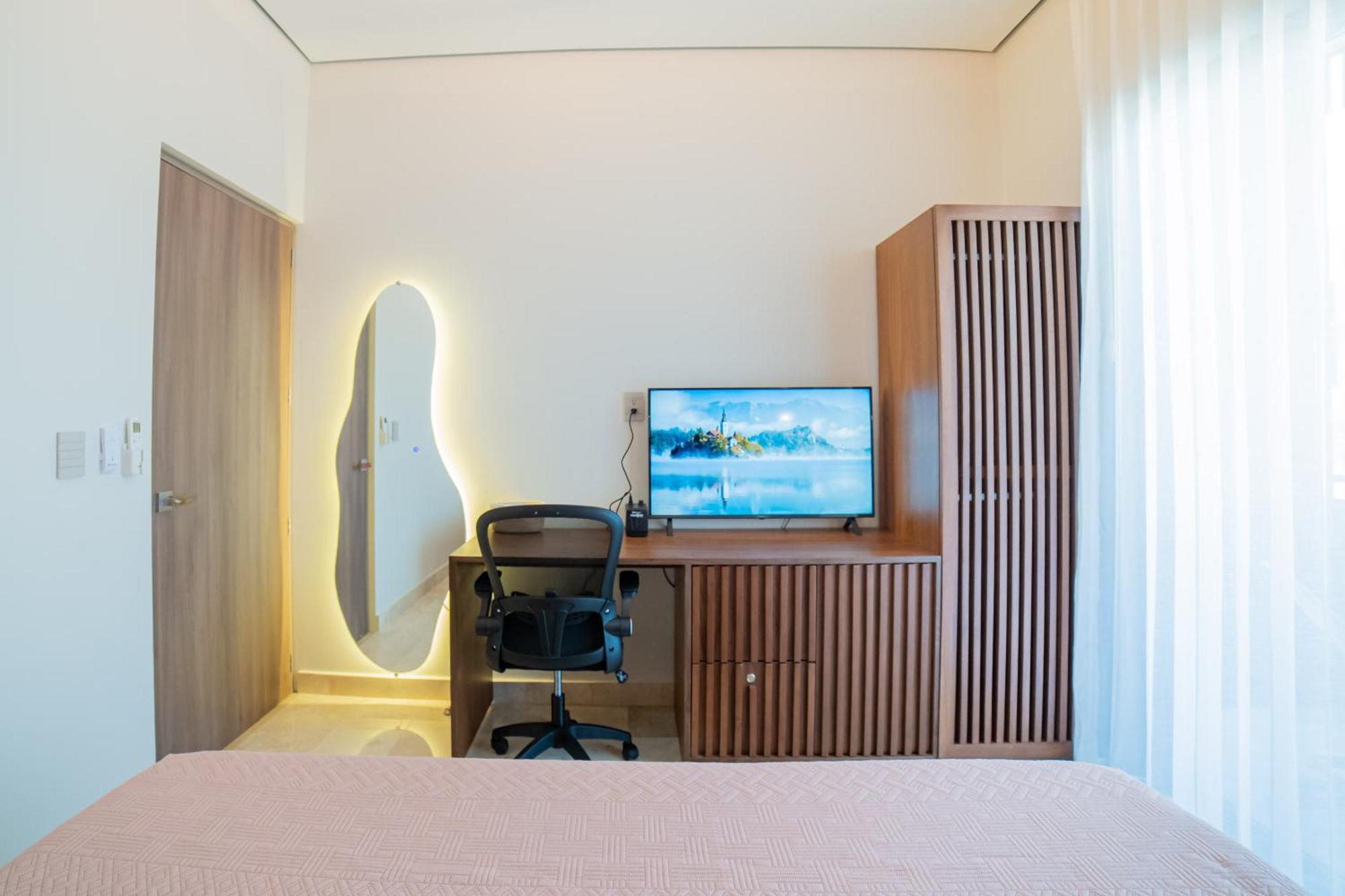 Apartment Amira District By *