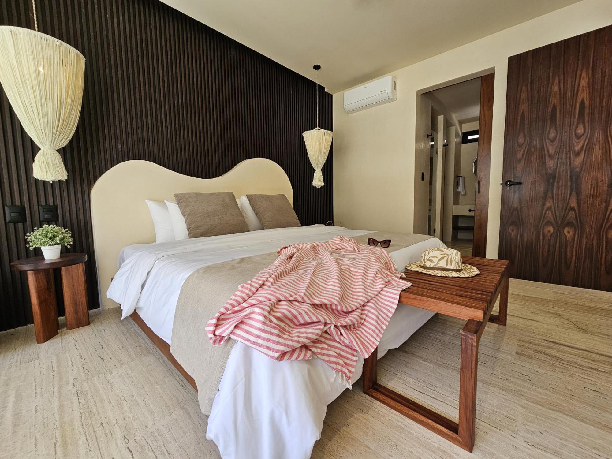 Aparthotel Loch By Bunik 3*