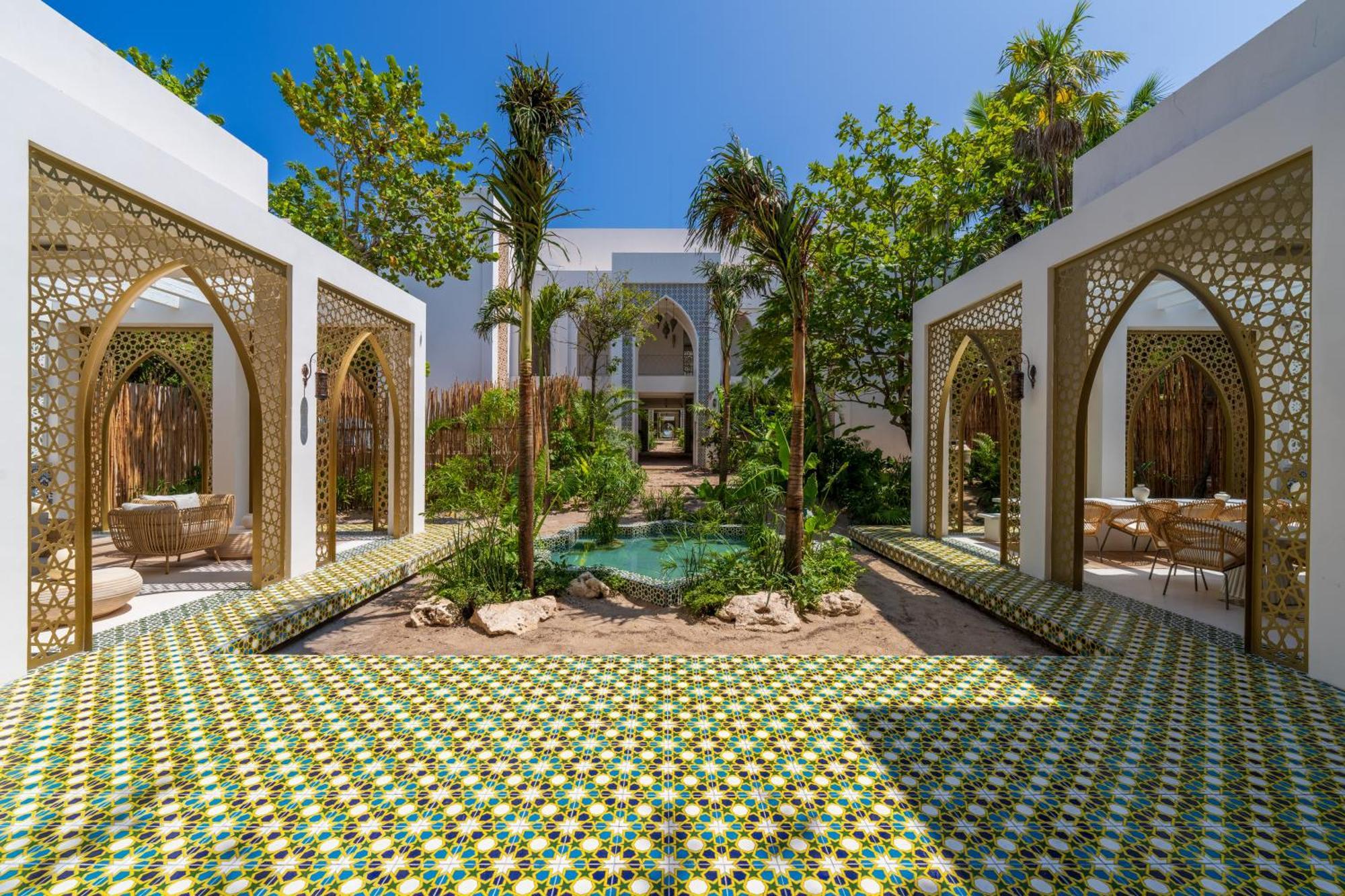 Hotel Sana Beachfront Boutique 5*