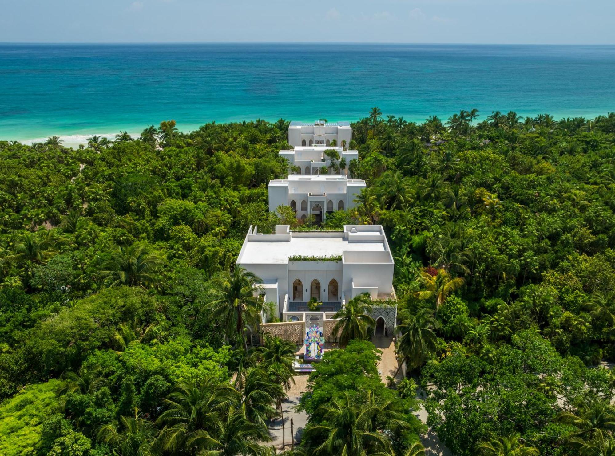 Sana Beachfront Boutique 5*