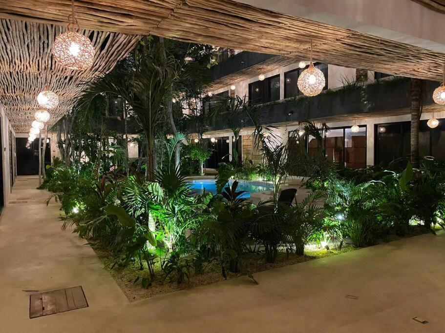 New Large Luxurious 1 Bedroom, 1 Bathroom In