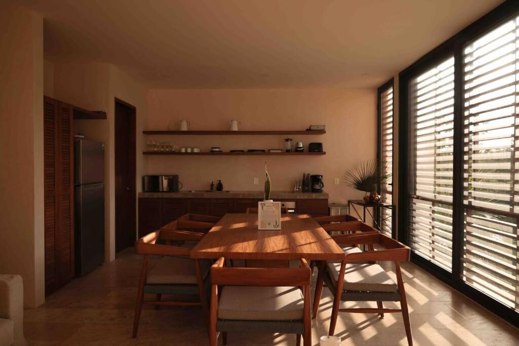 Apartment Stunning 2 Bd Ph W Private Pool *