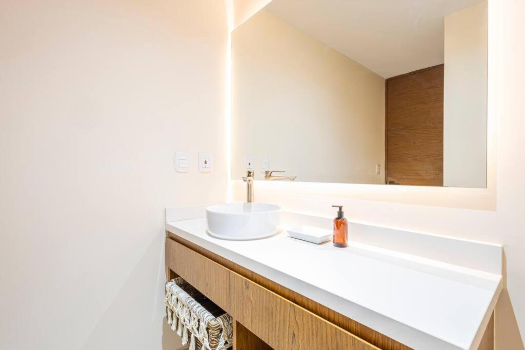 Apartment Stunning 2 Bd Mistiq Ph Rooftop Private Pool