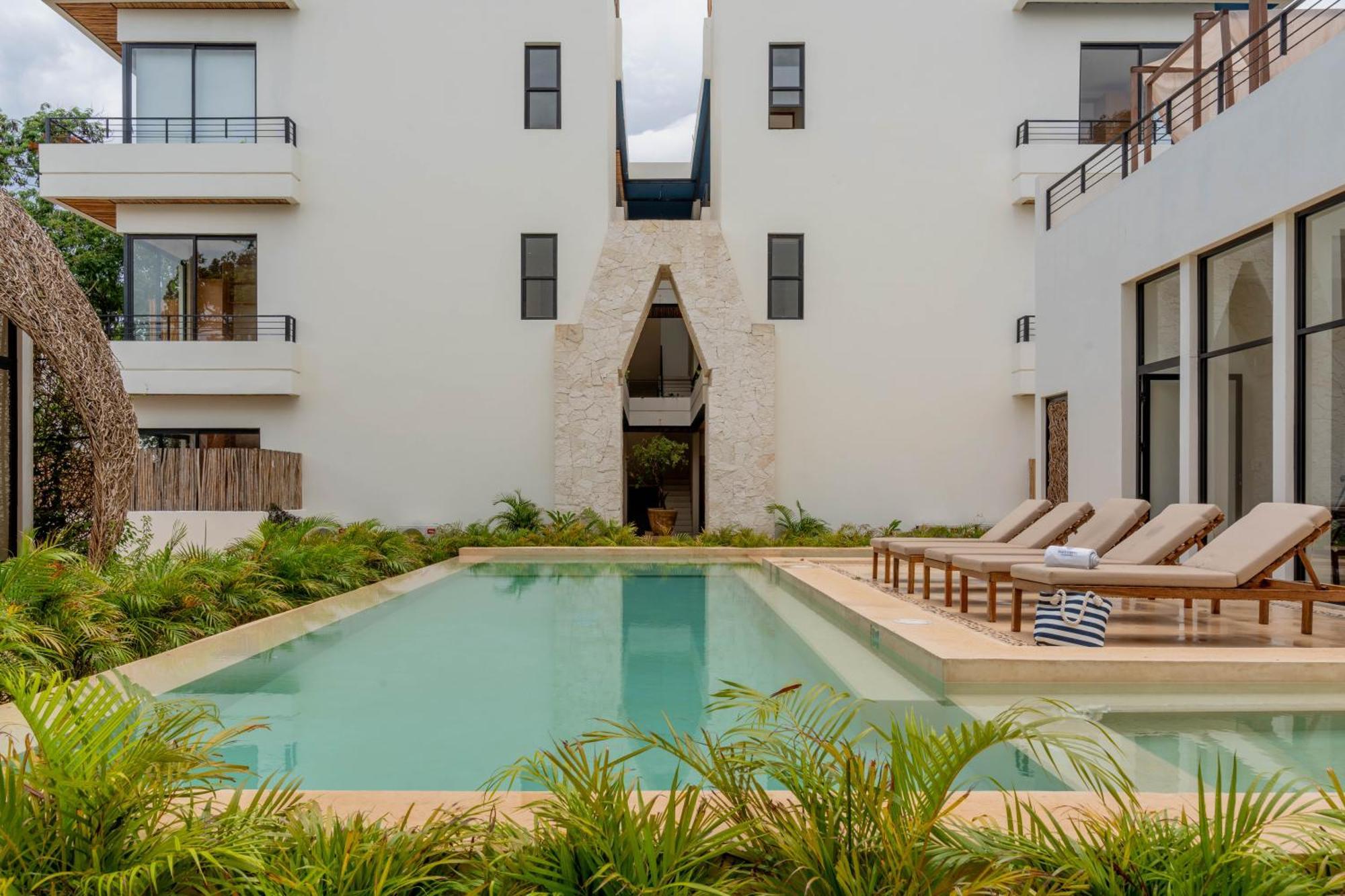 New Luxury With Plunge Pool