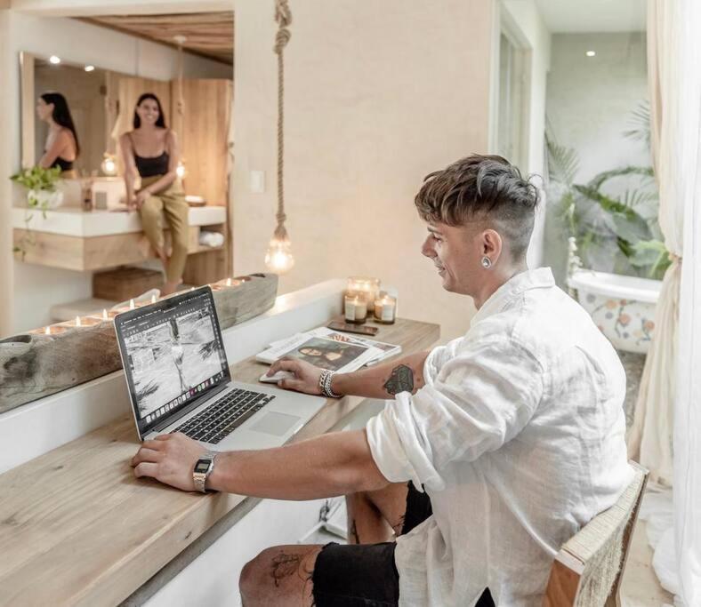 Apartment Jungle Chic - Luxury Stylish Loft W Private Hot Tub And Infinity Pool *