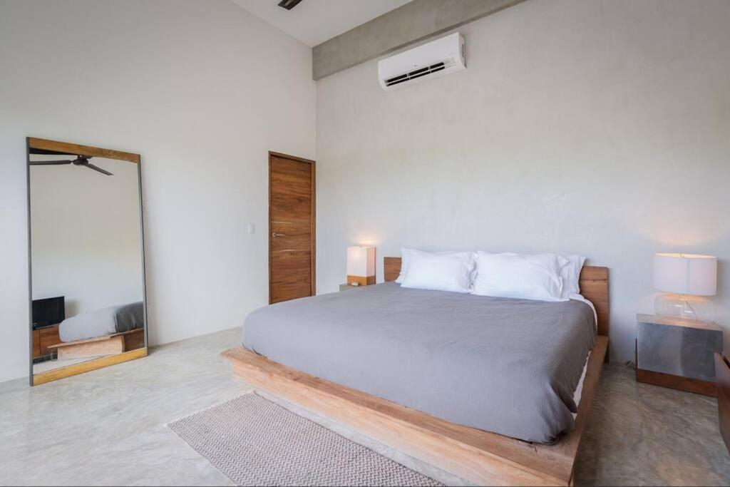 Apartment Luxury Penthouse 300m2 With Private Terrace & Pool *