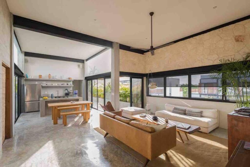 Apartment Luxury Penthouse 300m2 With Private Terrace & Pool