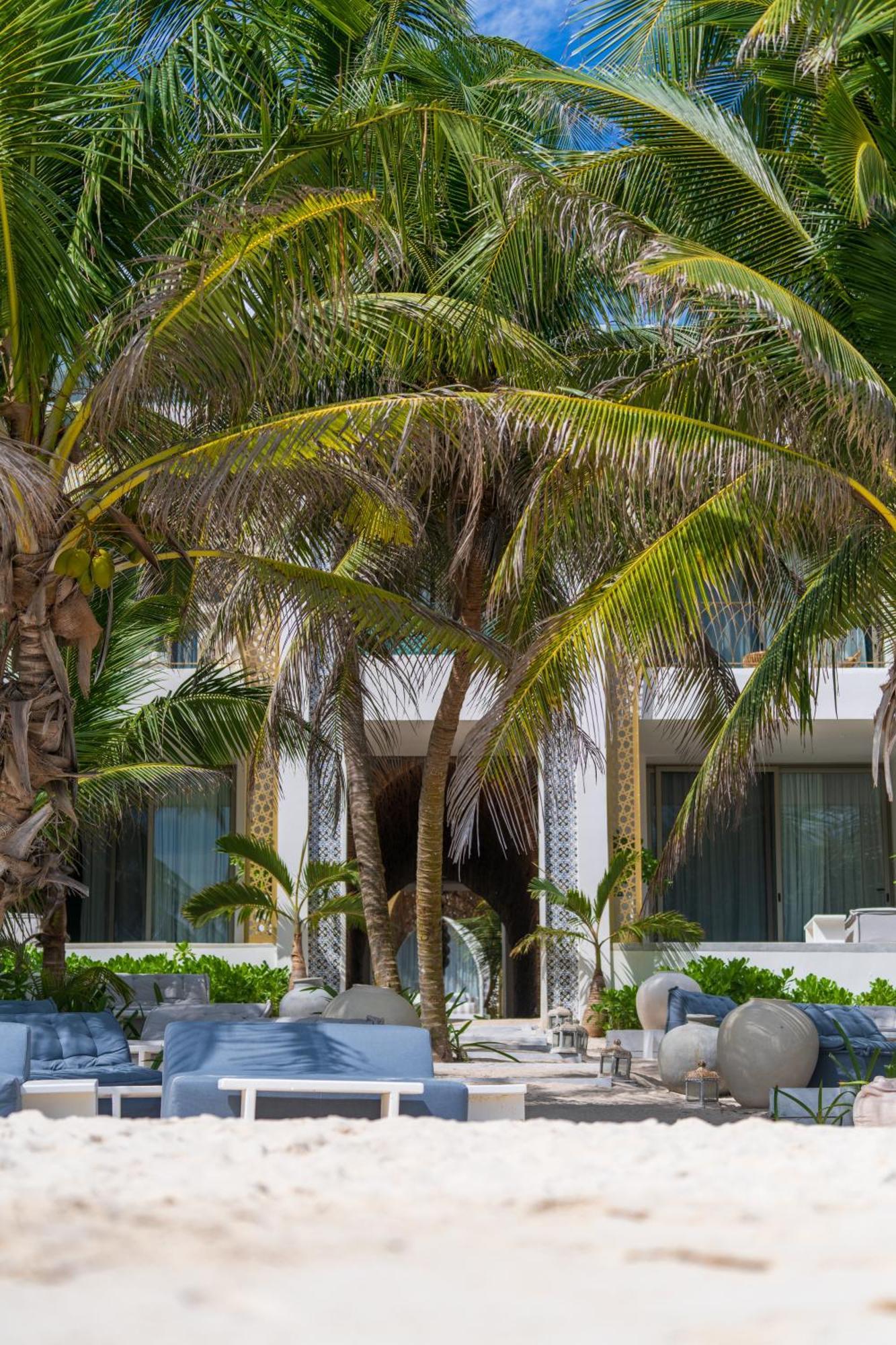 Sana Beachfront Boutique 5*