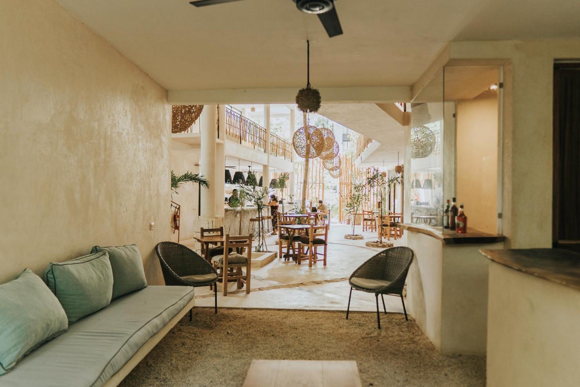 Koos Hotel 3*