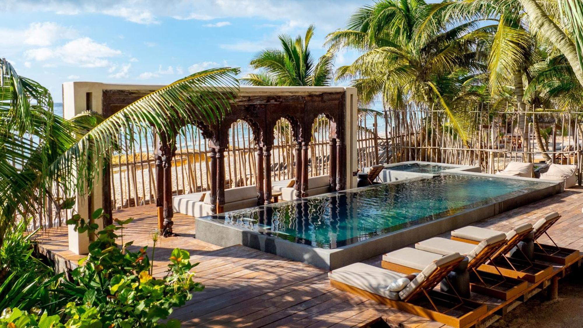 Resort Secrets & Club (adults Only)