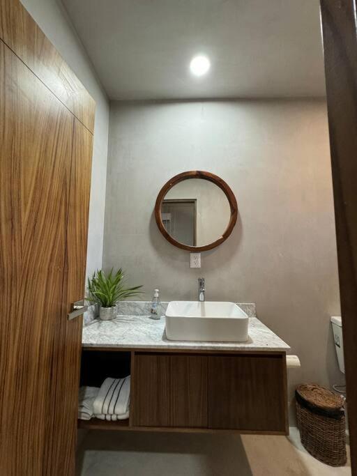 Apartment Jungle Penthouse W Private Rooftop, Ac And Wifi *