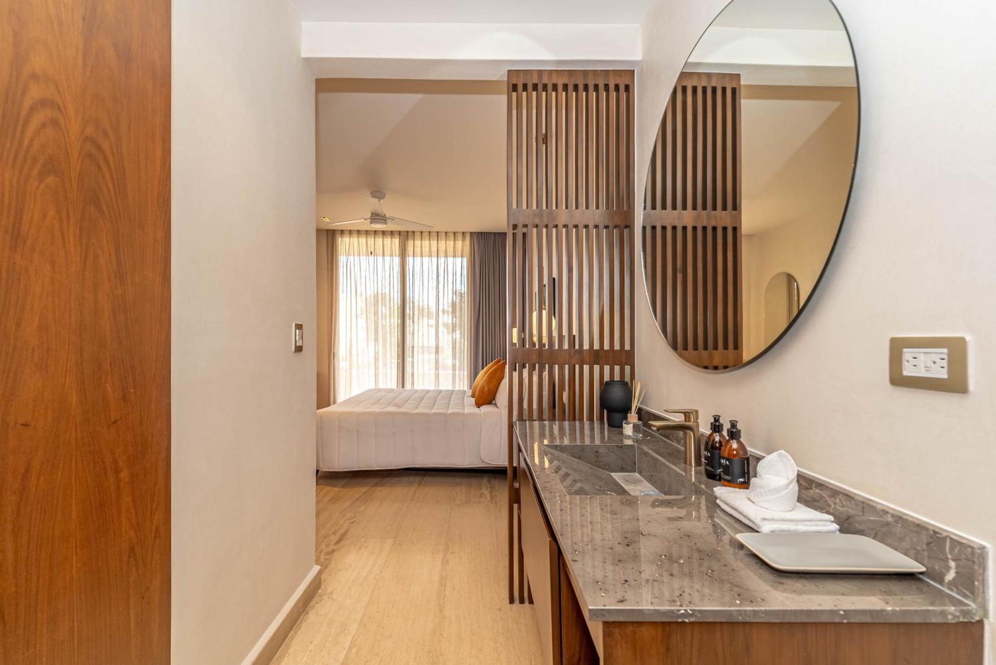 Lux 2br With Rooftop Pool, Spa, Gym, Kids Playroom Holiday home Tulum