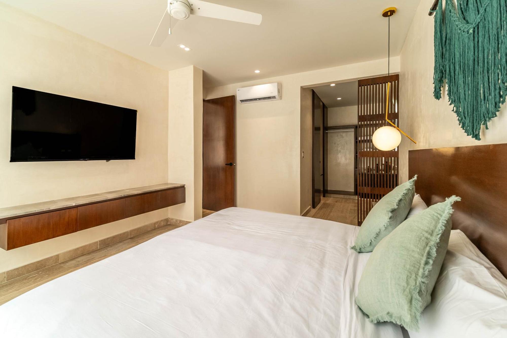 2br Plunge Pool, Rooftop Pool, Gym, Kids Playroom Holiday home *