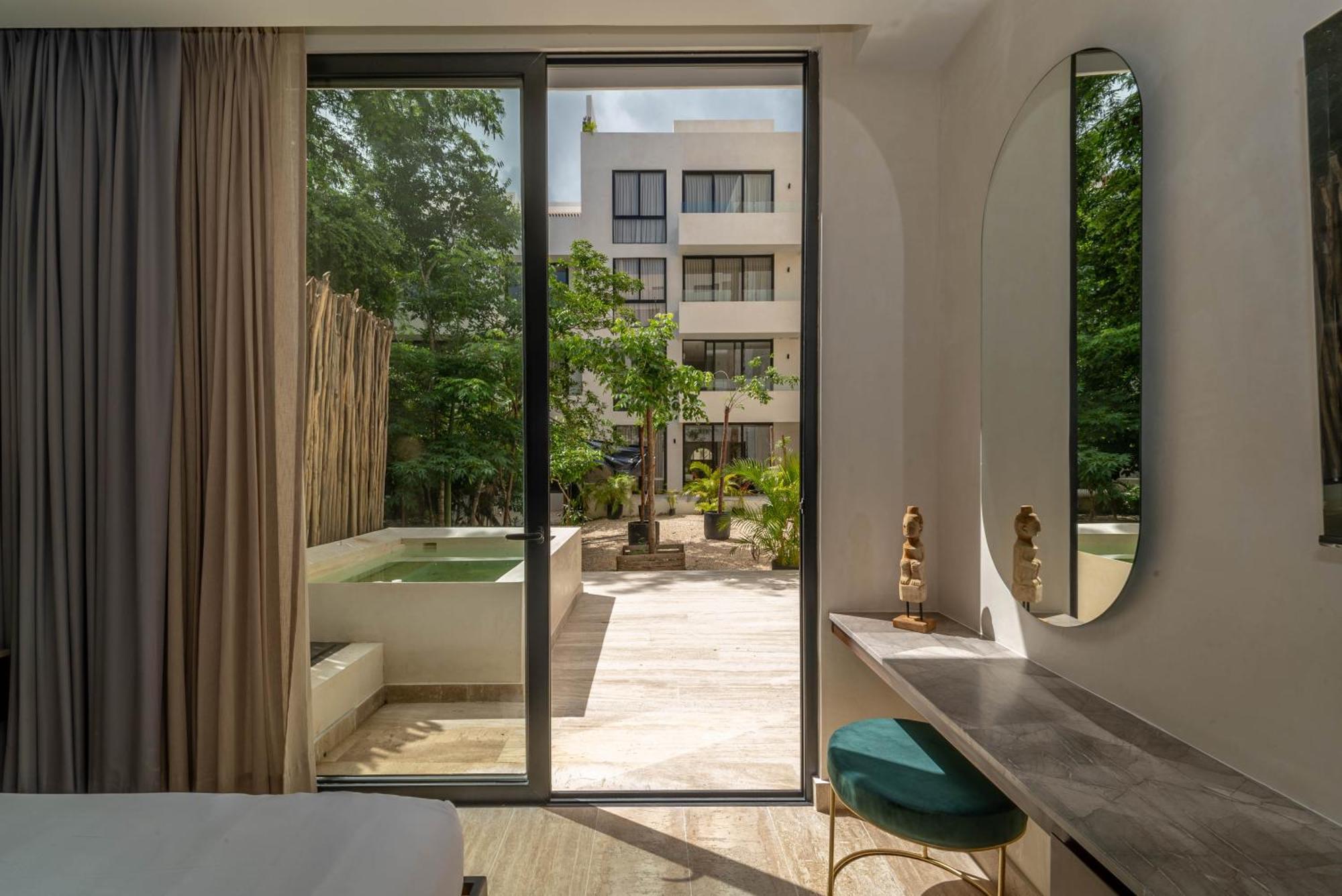 2br Plunge Pool, Rooftop Pool, Gym, Kids Playroom Holiday home