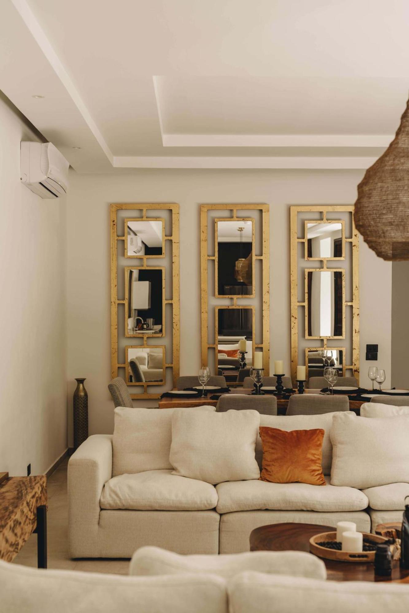 Luxe 8br Double Villa, Gated, Patio & Pool