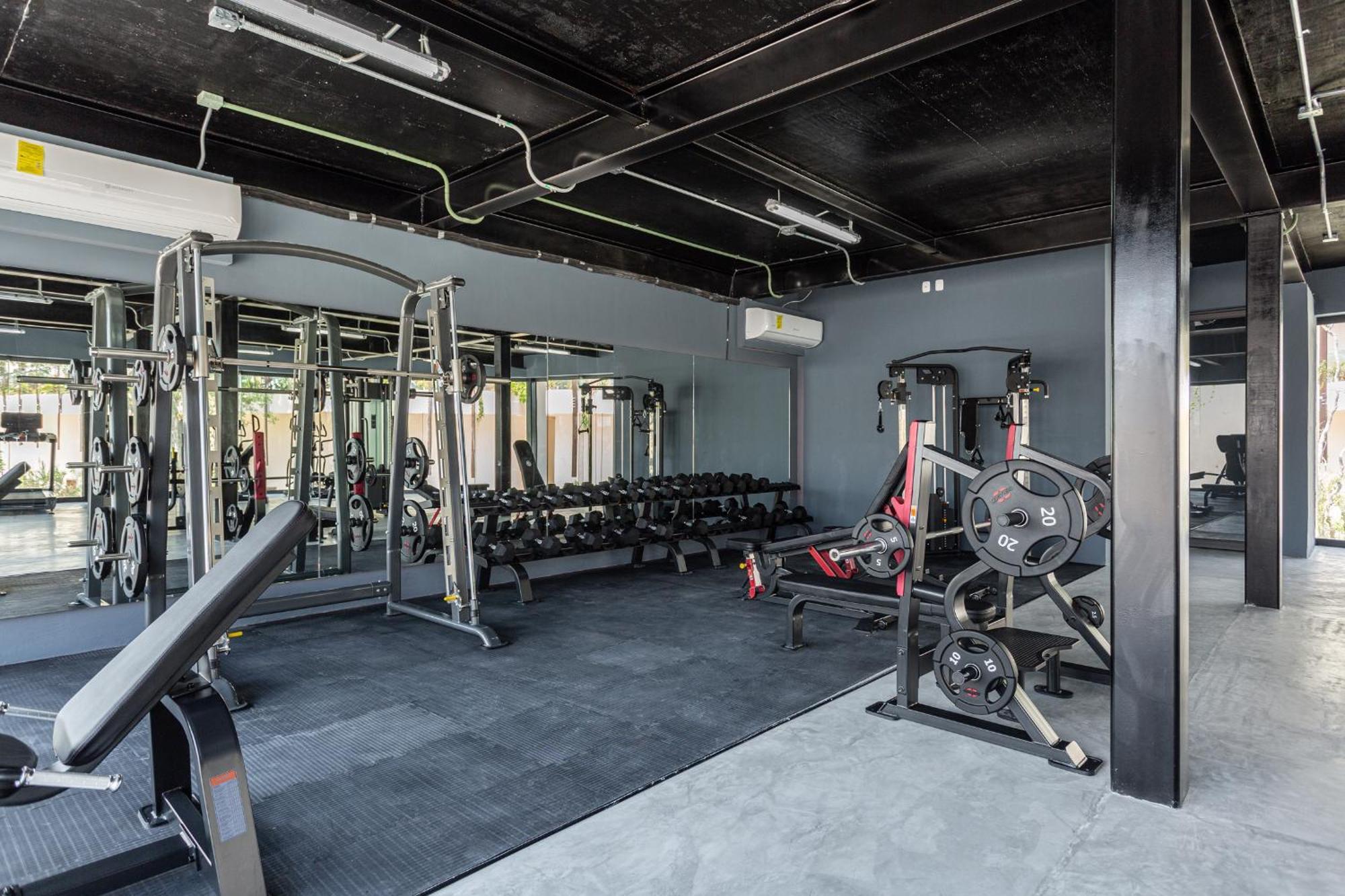 Apartment Cozy In The Jungle, Balcony And Pool View