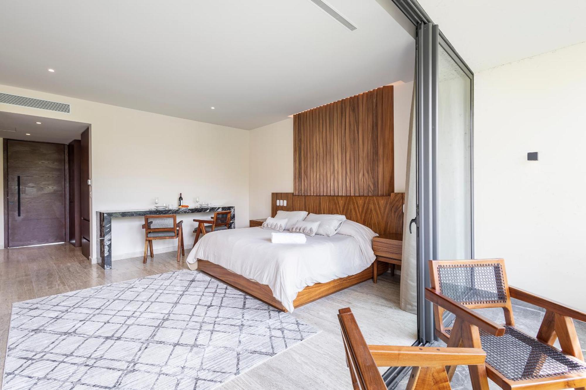 Cozy In The Jungle, Balcony And Pool View *