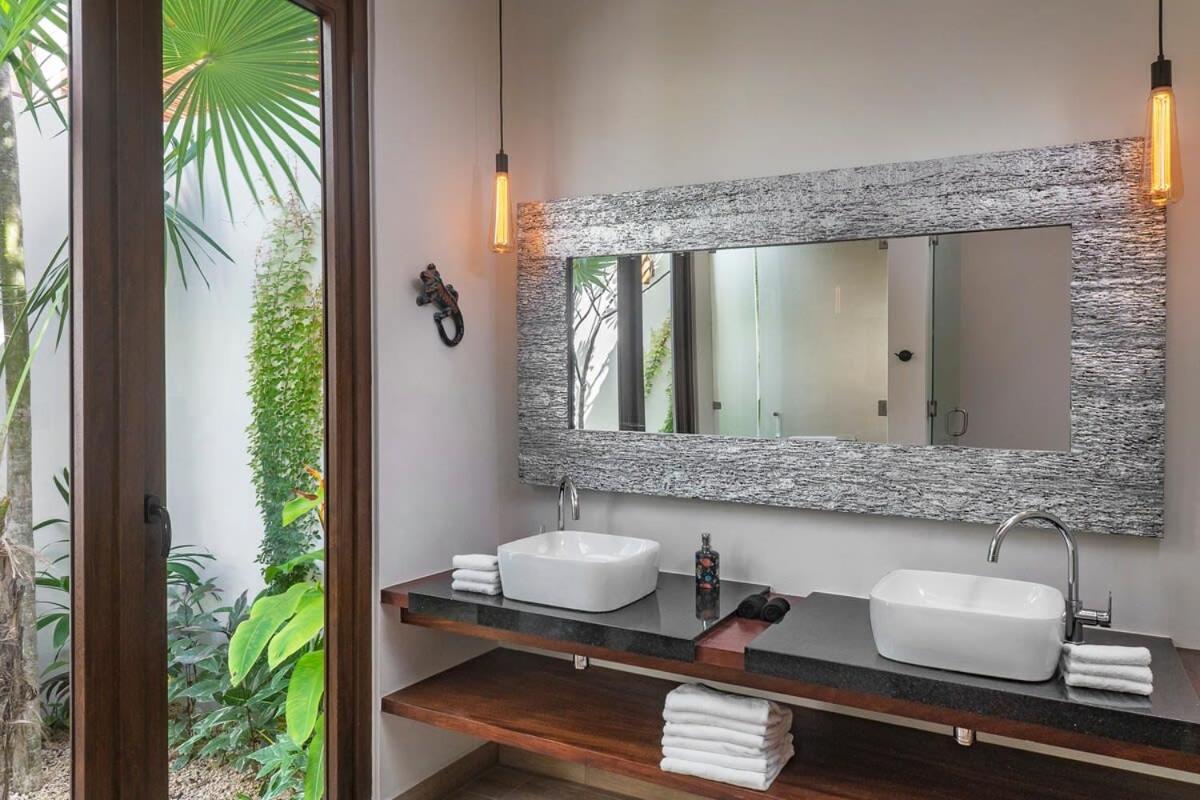 Villa Dream Oceanview 4br At Tankah Bay