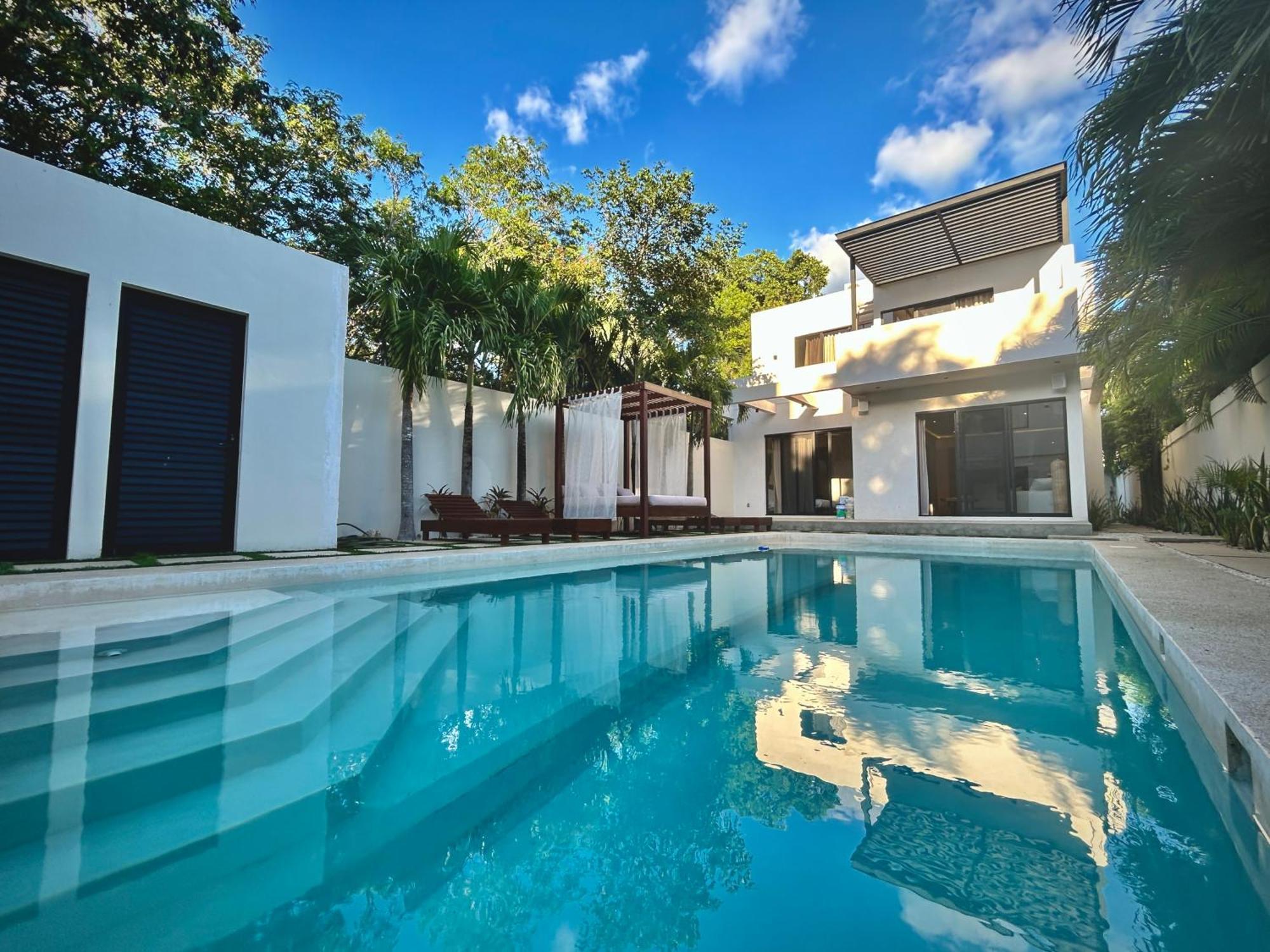 Villa Stunning In The Heart Of La Veleta