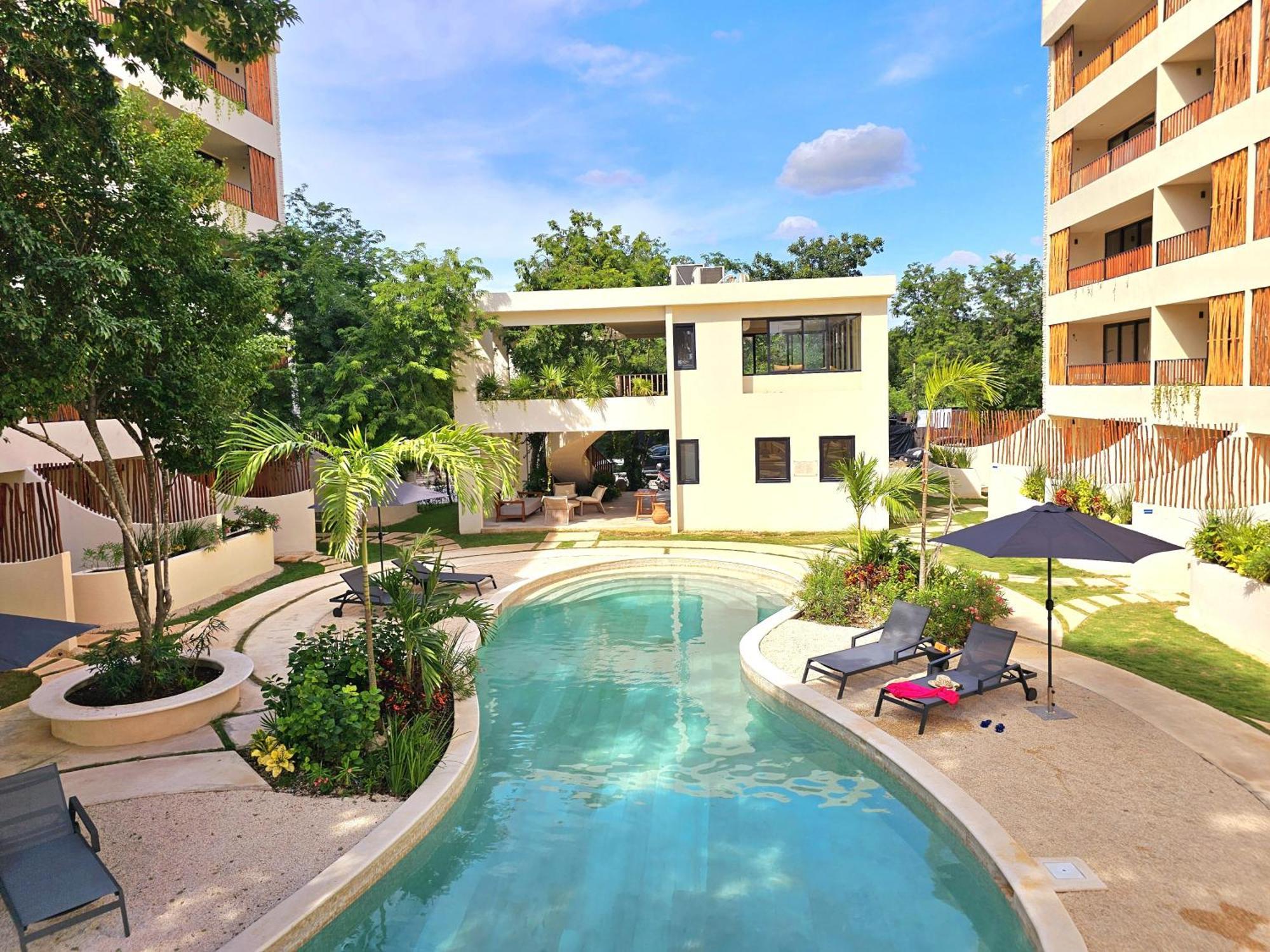 Loch By Bunik Aparthotel