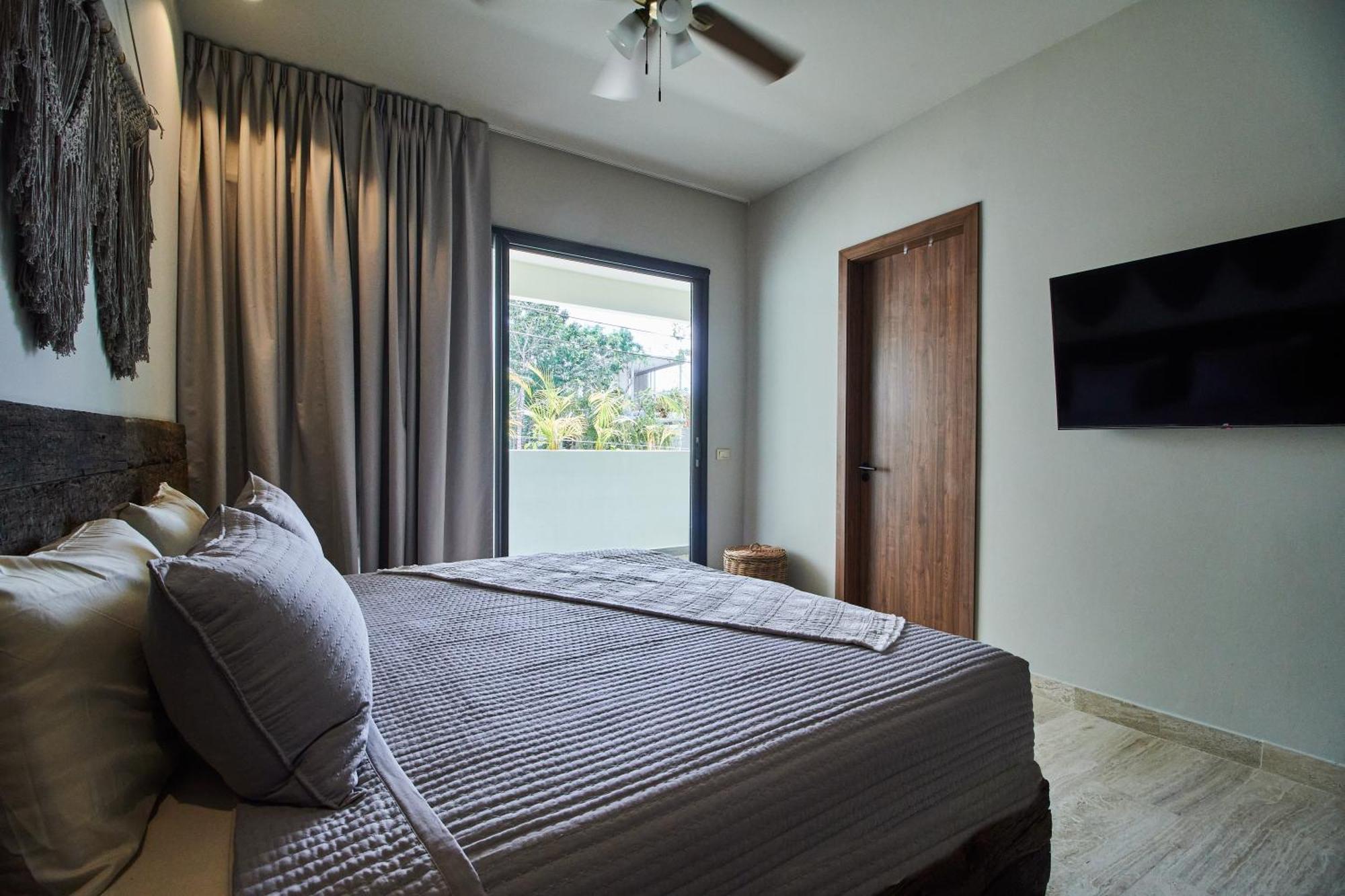 Villa Luxury With 2 Pools, Open Terraces And Sun Deck