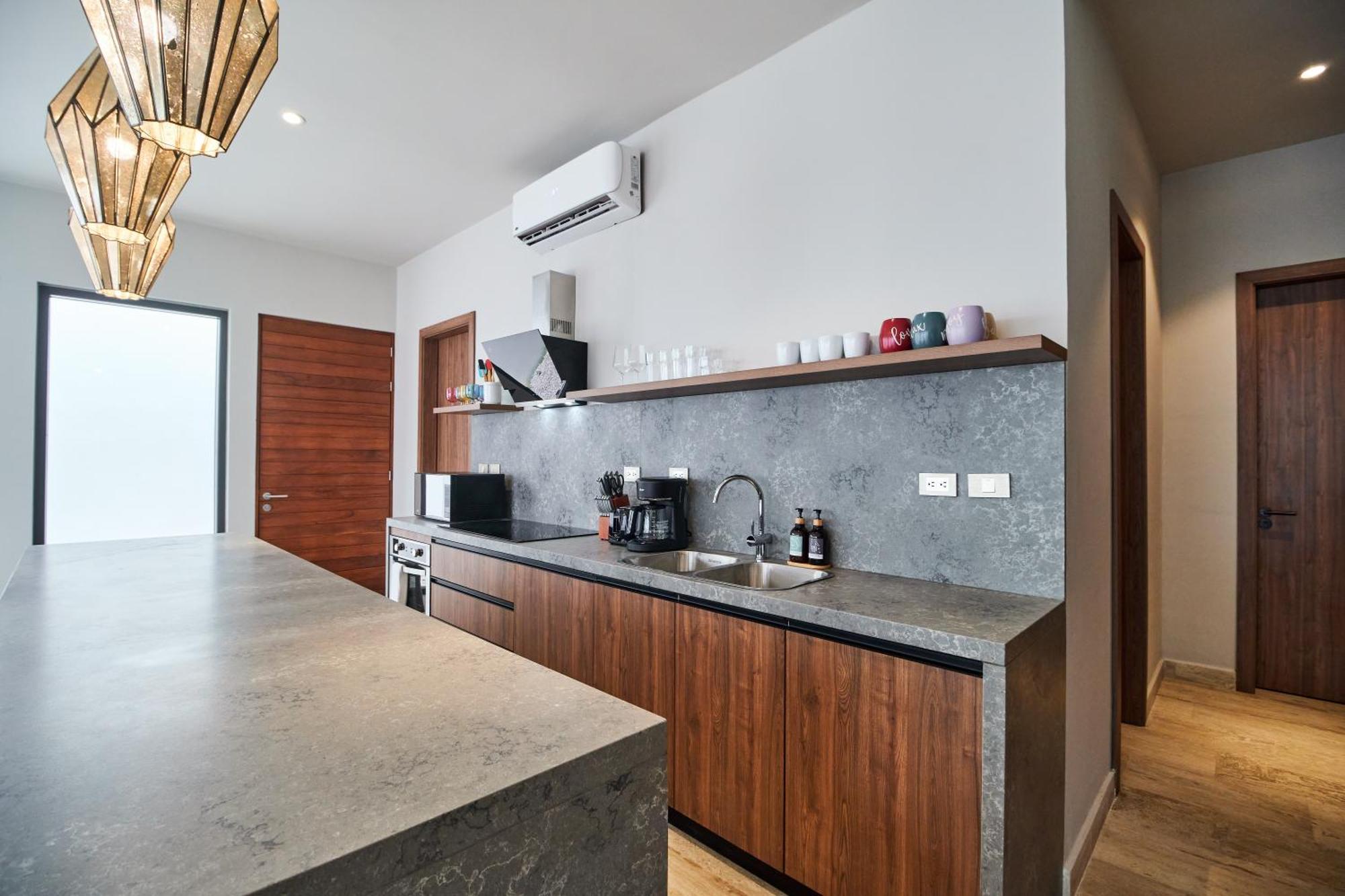 Luxury With 2 Pools, Open Terraces And Sun Deck Villa *