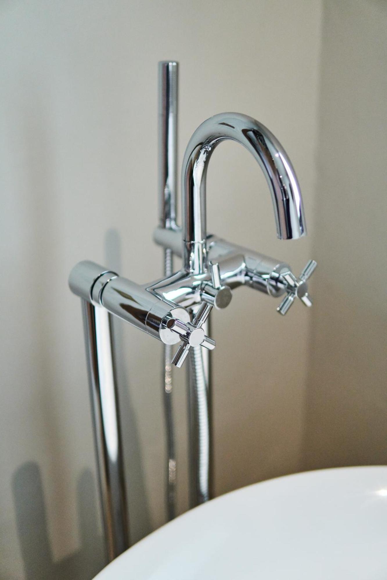 Luxury With 2 Pools, Open Terraces And Sun Deck Villa