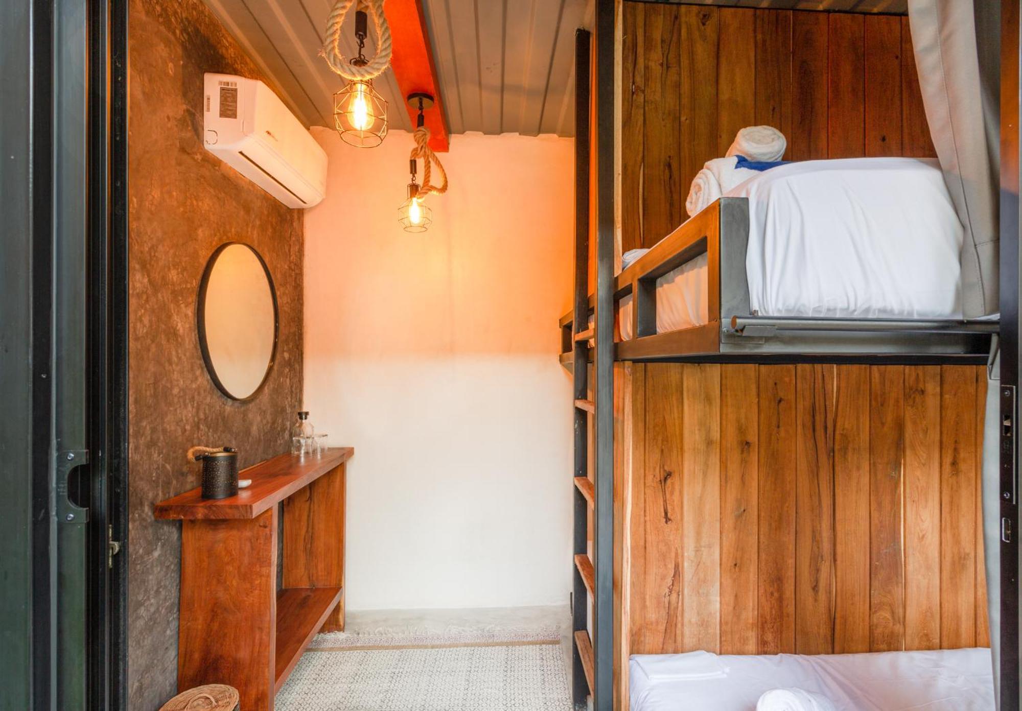 Meteora & Coffeehouse * Tulum