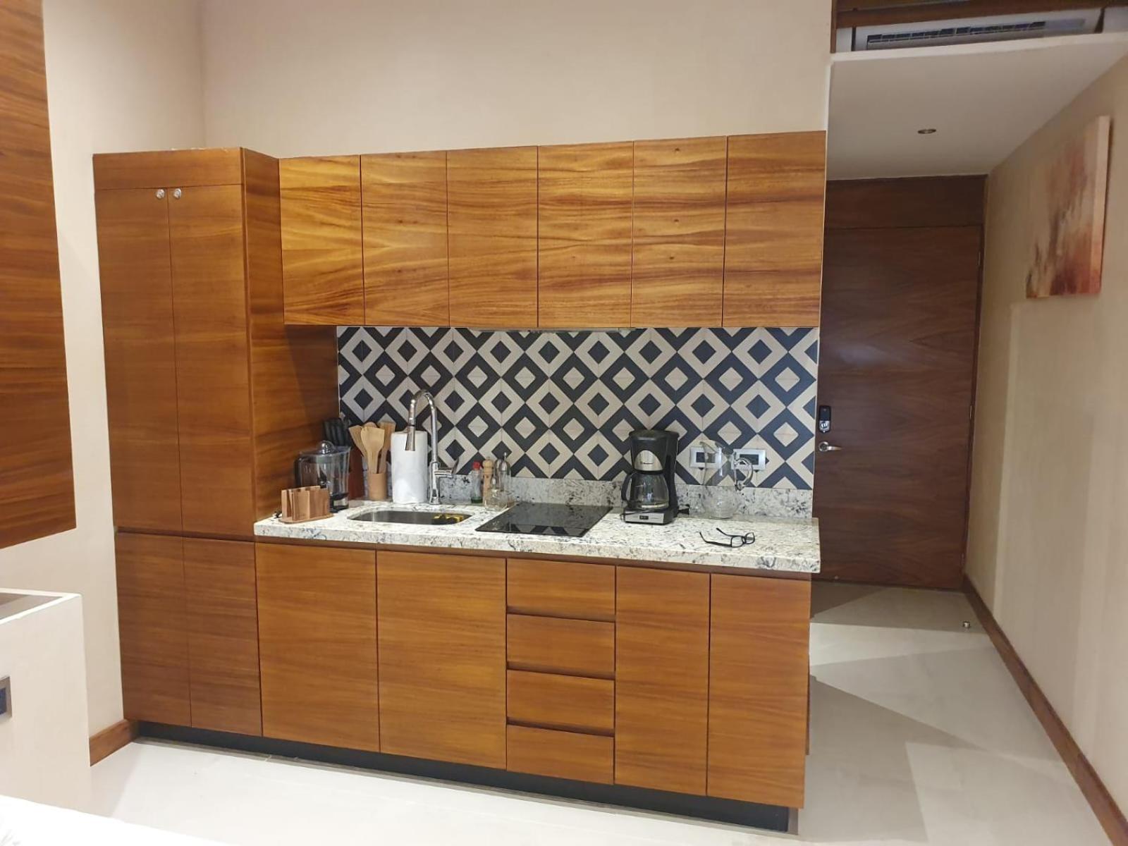 Solemn Villasenor Aparthotel *