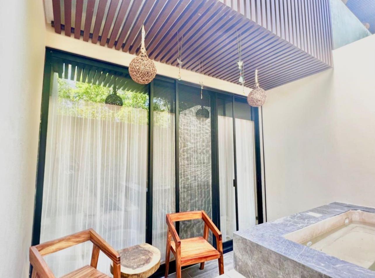 Solemn Villasenor Tulum