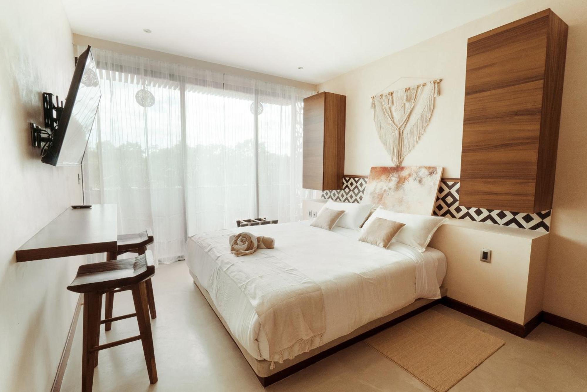 Solemn Villasenor Tulum