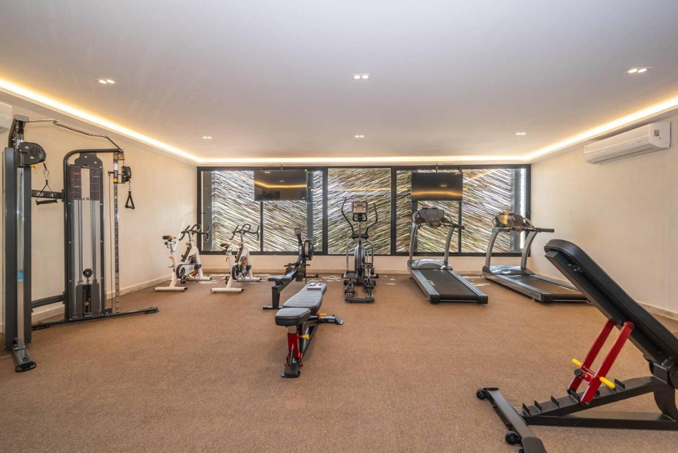 3br Penthouse With Private Plunge Pool Holiday home *