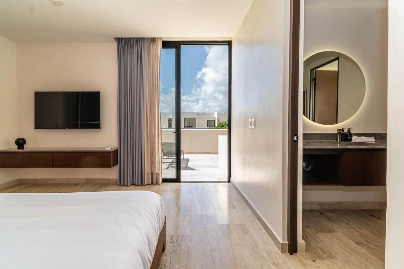 3br Penthouse With Private Plunge Pool