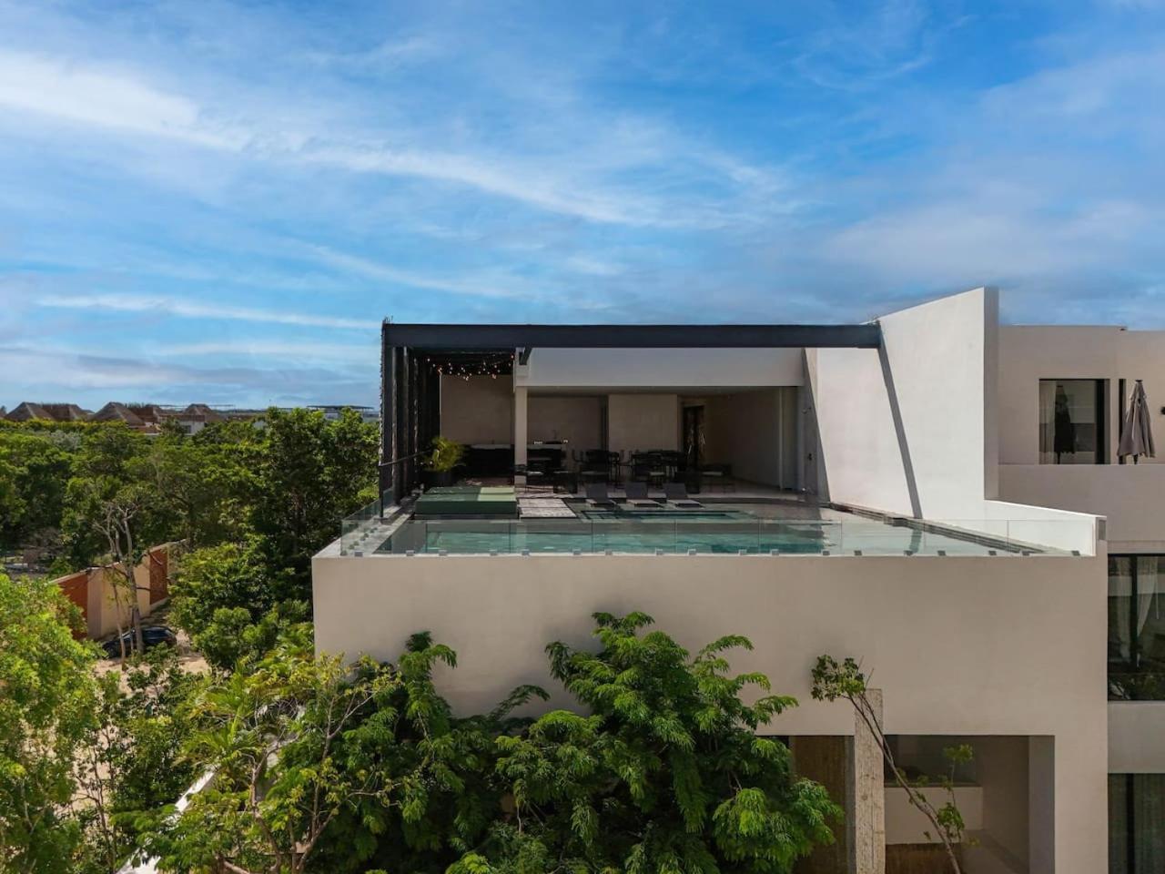 Holiday home 3br Penthouse With Private Plunge Pool *