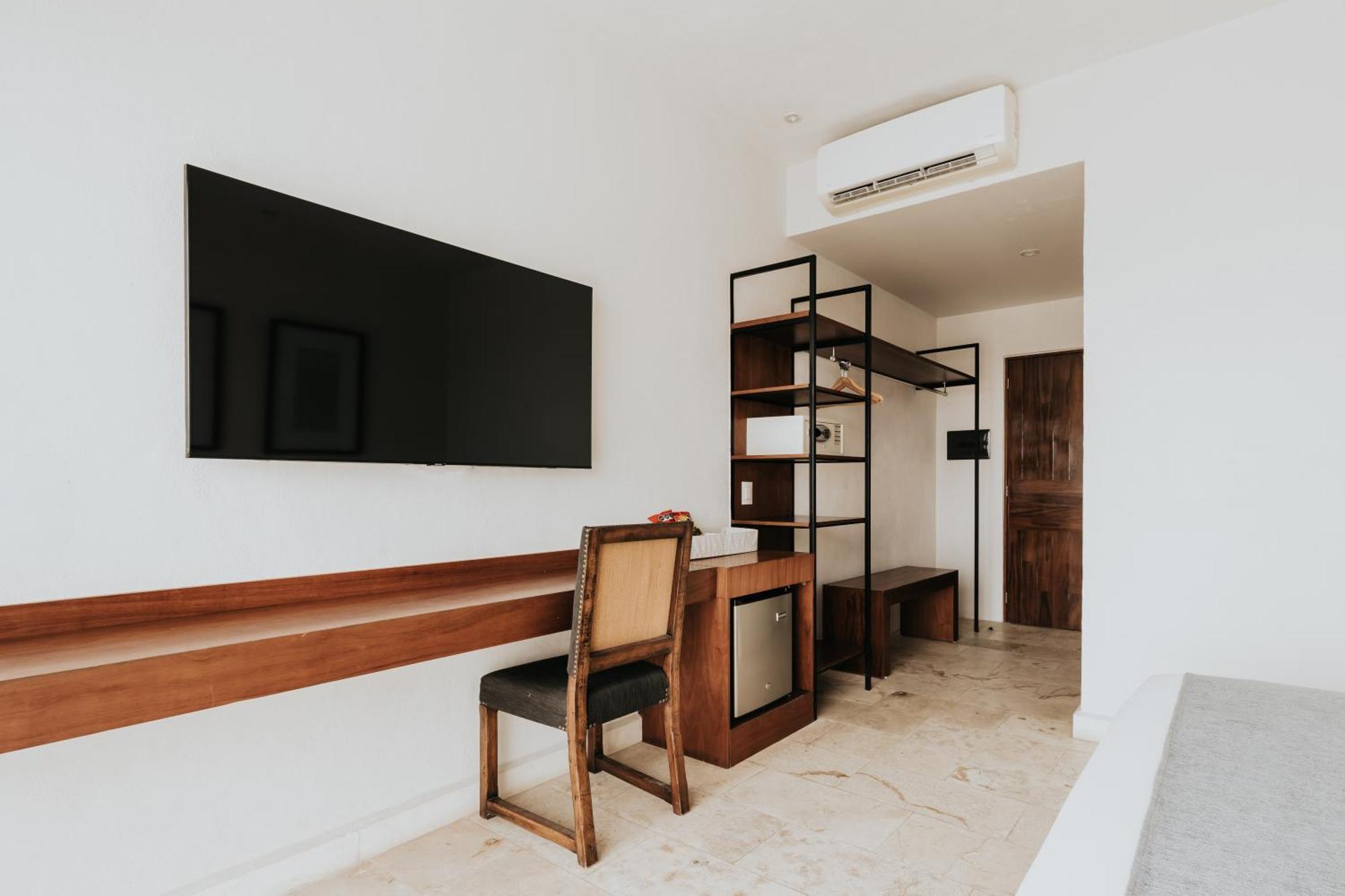 The Strabon Hotel 4*