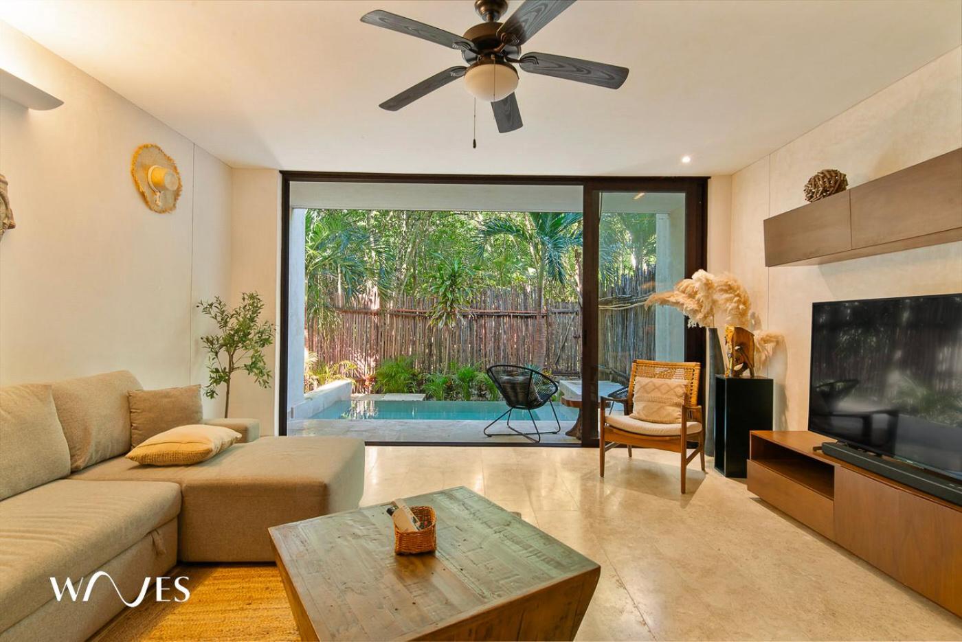 Apartment 2 Br. Ph Wprivate Pool In Luxury Gated Community