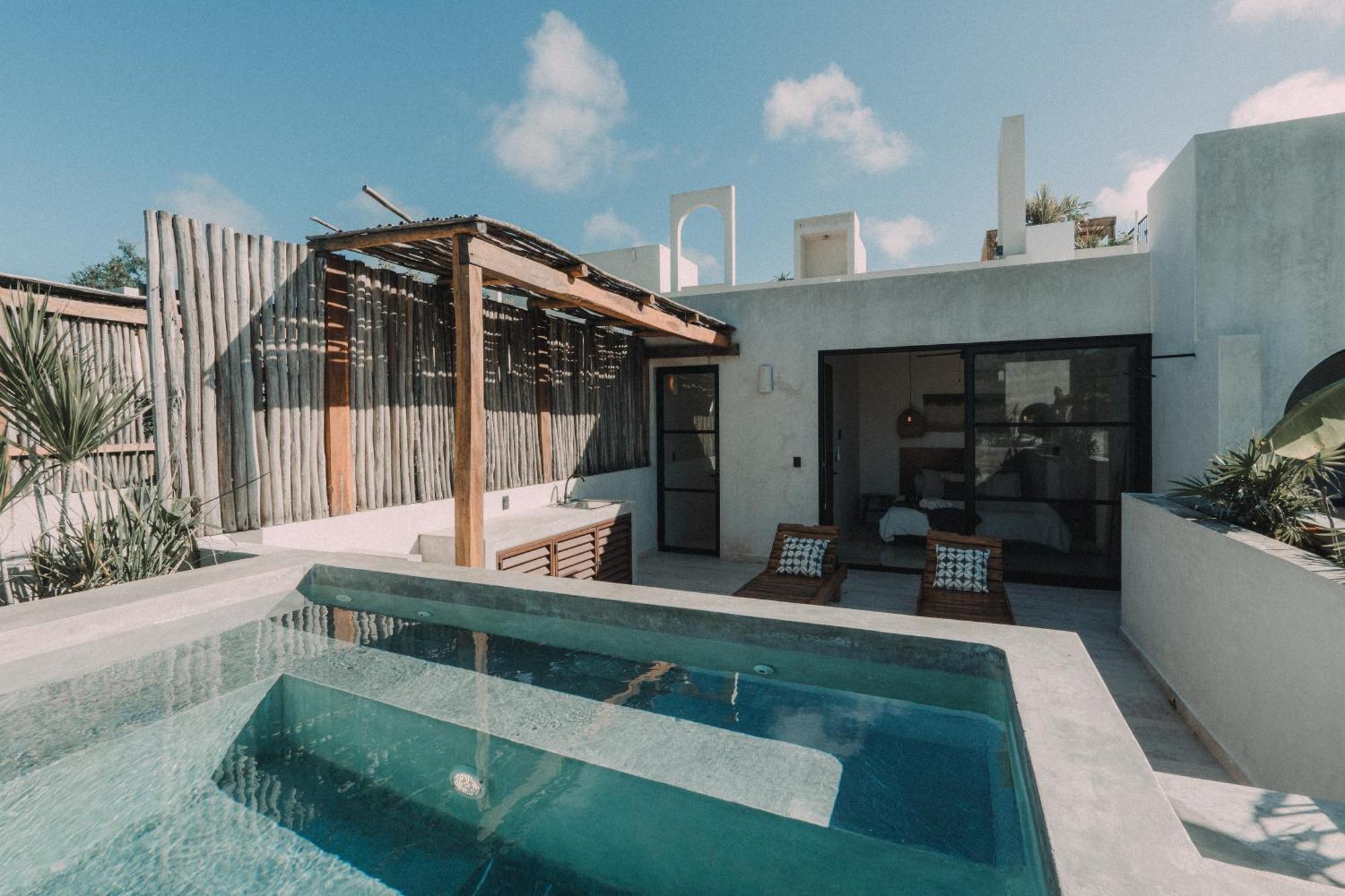 Architects Dream Stylish 4-bedroom Pousada *